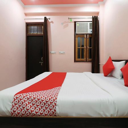 Oyo Hotel Aryan Galaxy Bhauli Buitenkant foto